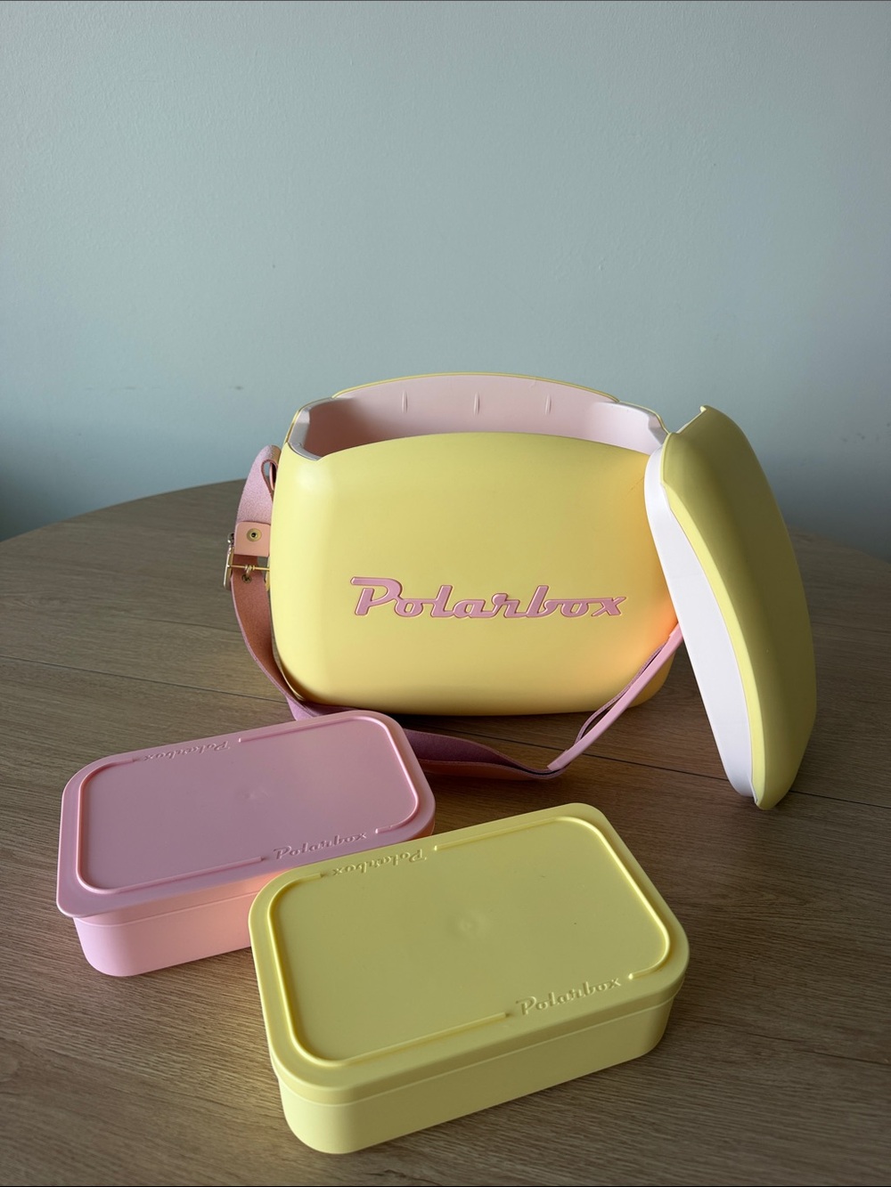 Polarbox cooler - Yellow and Pink